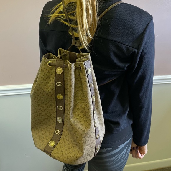 Gucci GG Supreme drawstring backpack - Picture 6 of 12